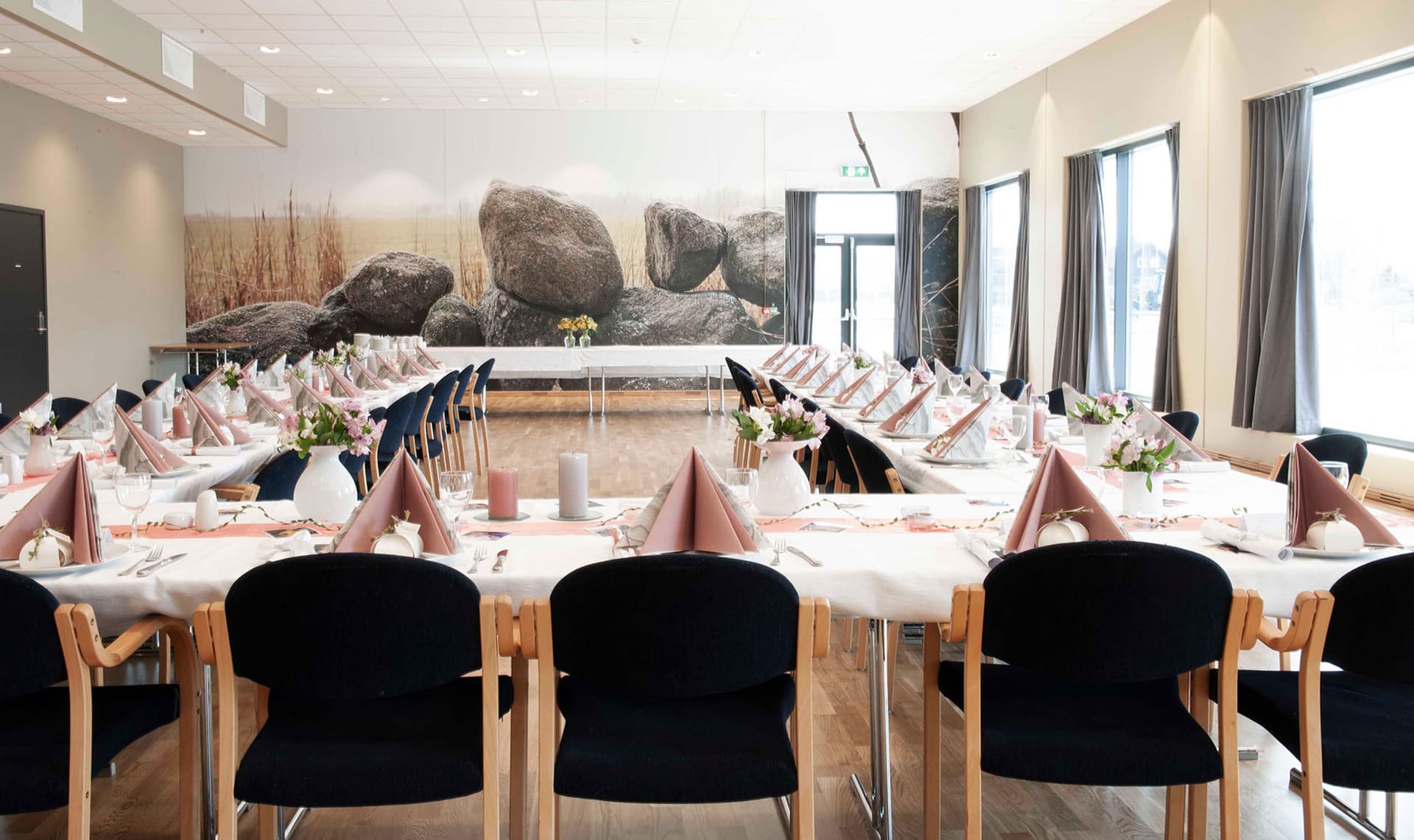 Hallen og Huset - Julebygdhallen - Julebygda Grendahus bilde 1