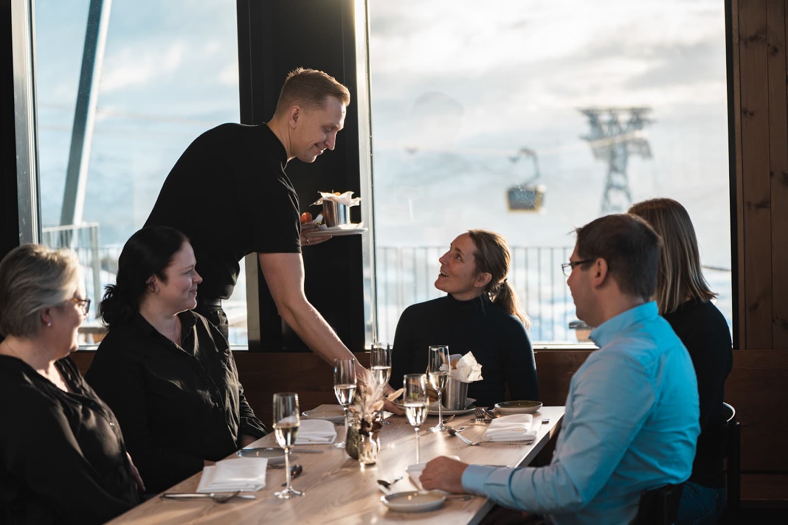 Hangurstoppen Restaurant bilde 1