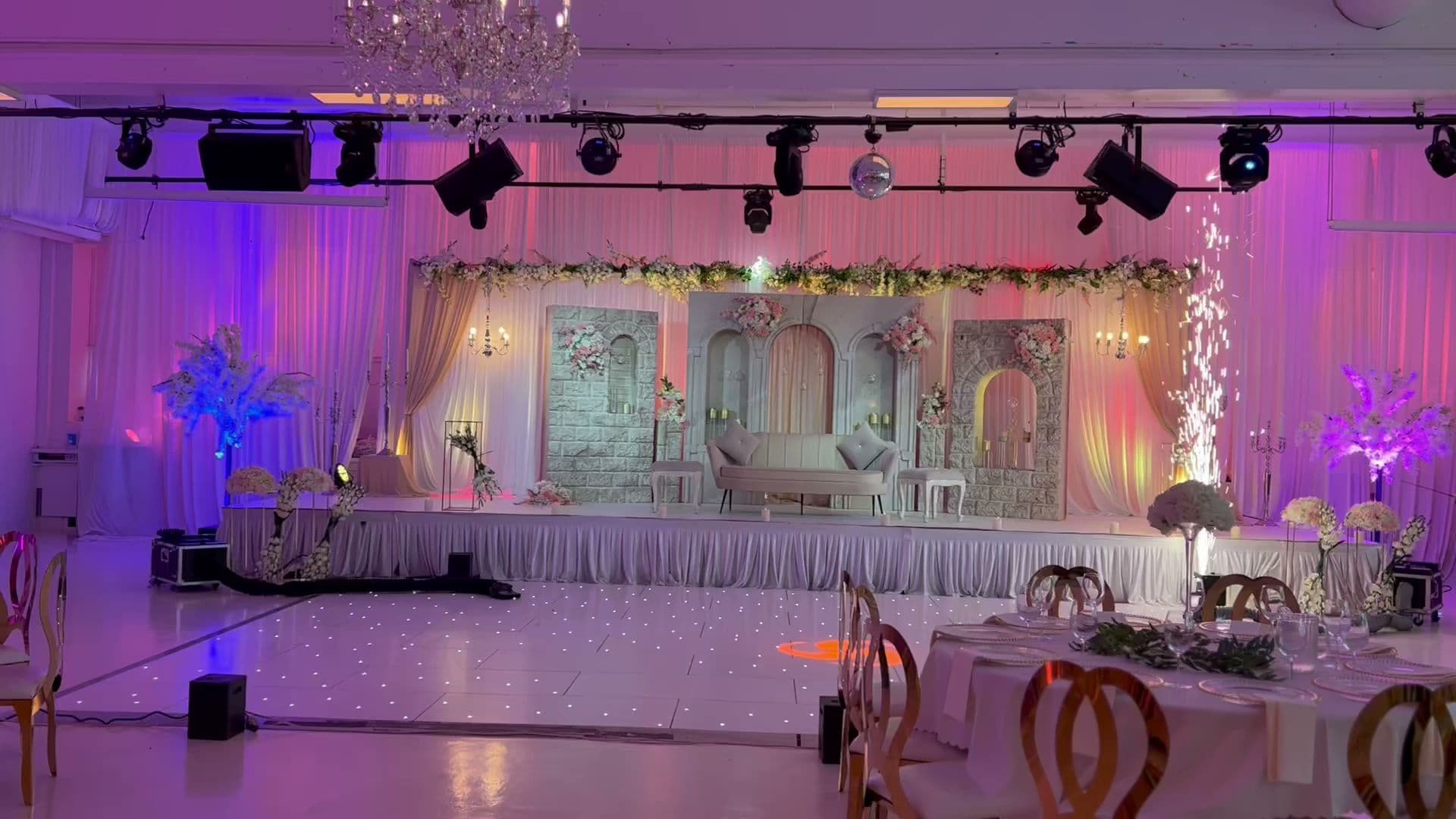 JK Banquet Halls bilde 2