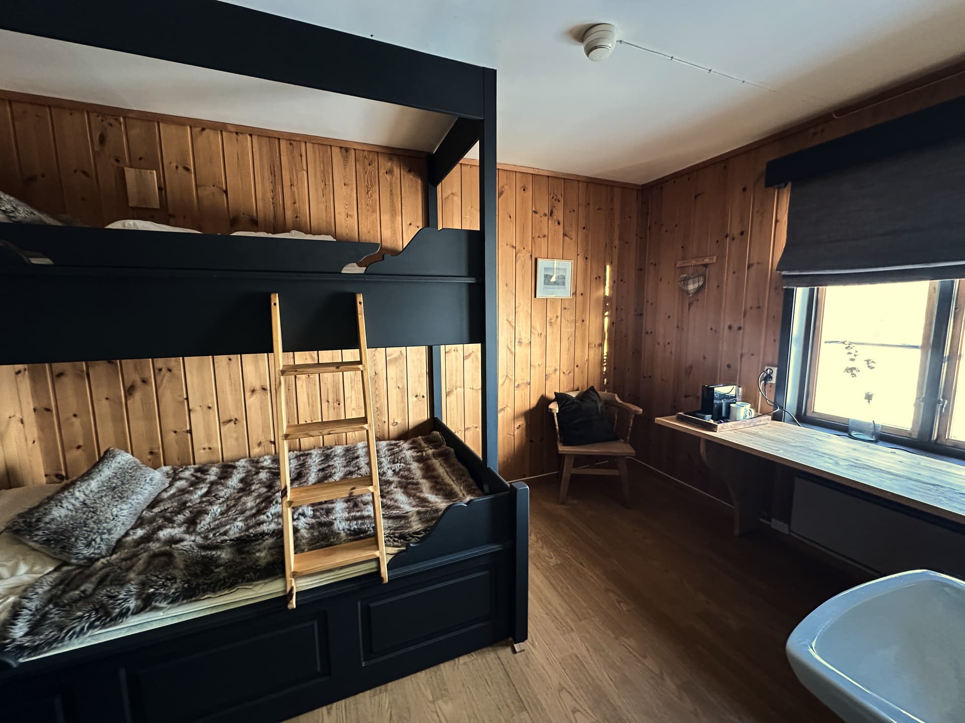 Mosstrond Turisthytte bilde 2