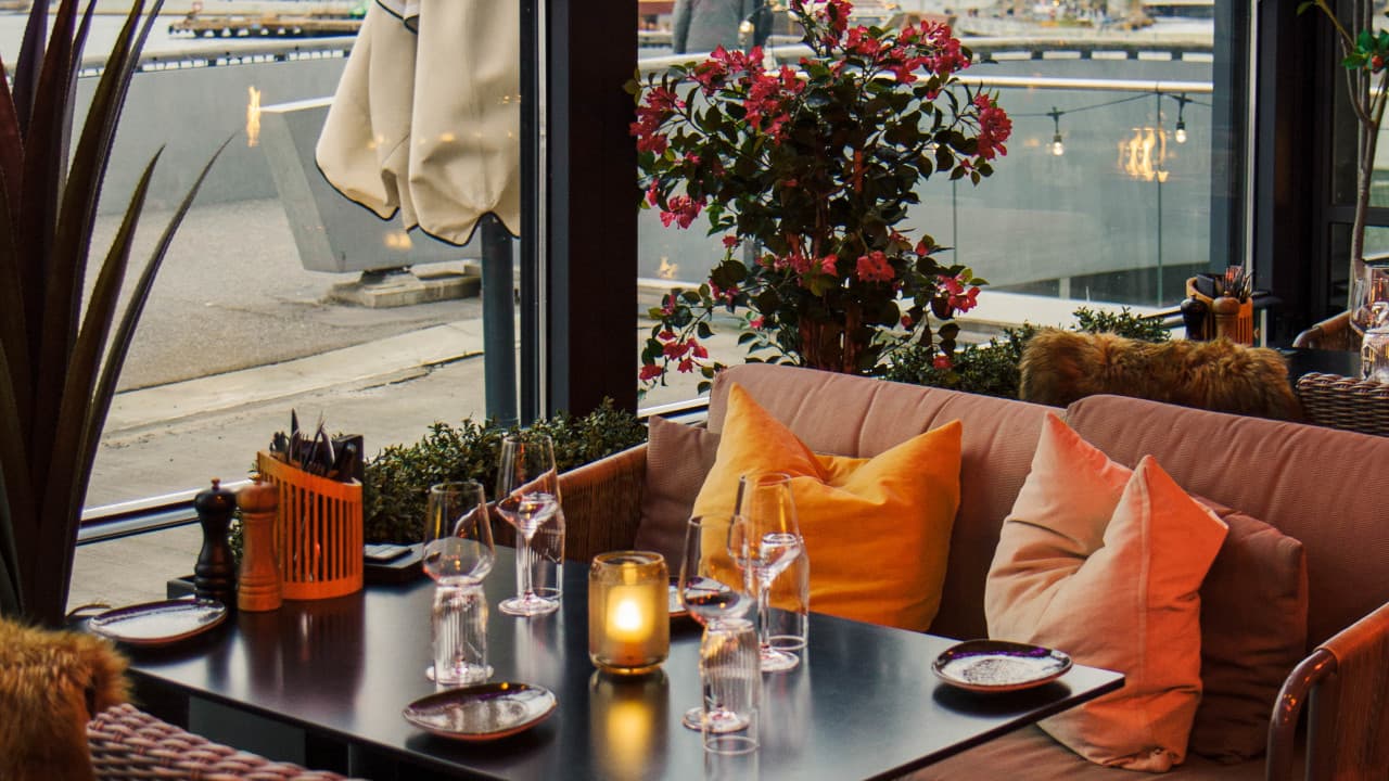 Bord i restauranten - Mirabel Sørenga bilde 3