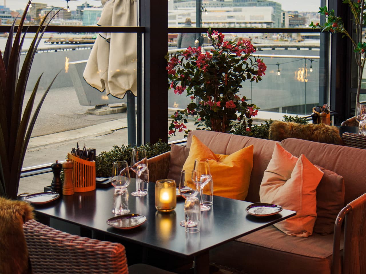 Bord i restauranten - Mirabel Sørenga bilde 2