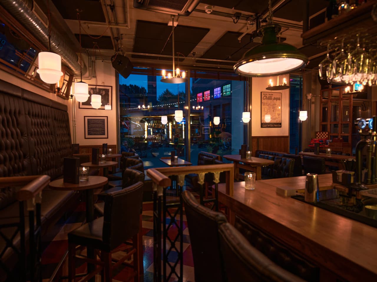 Søvnløs Bar - Døgnvill Vulkan bilde 2