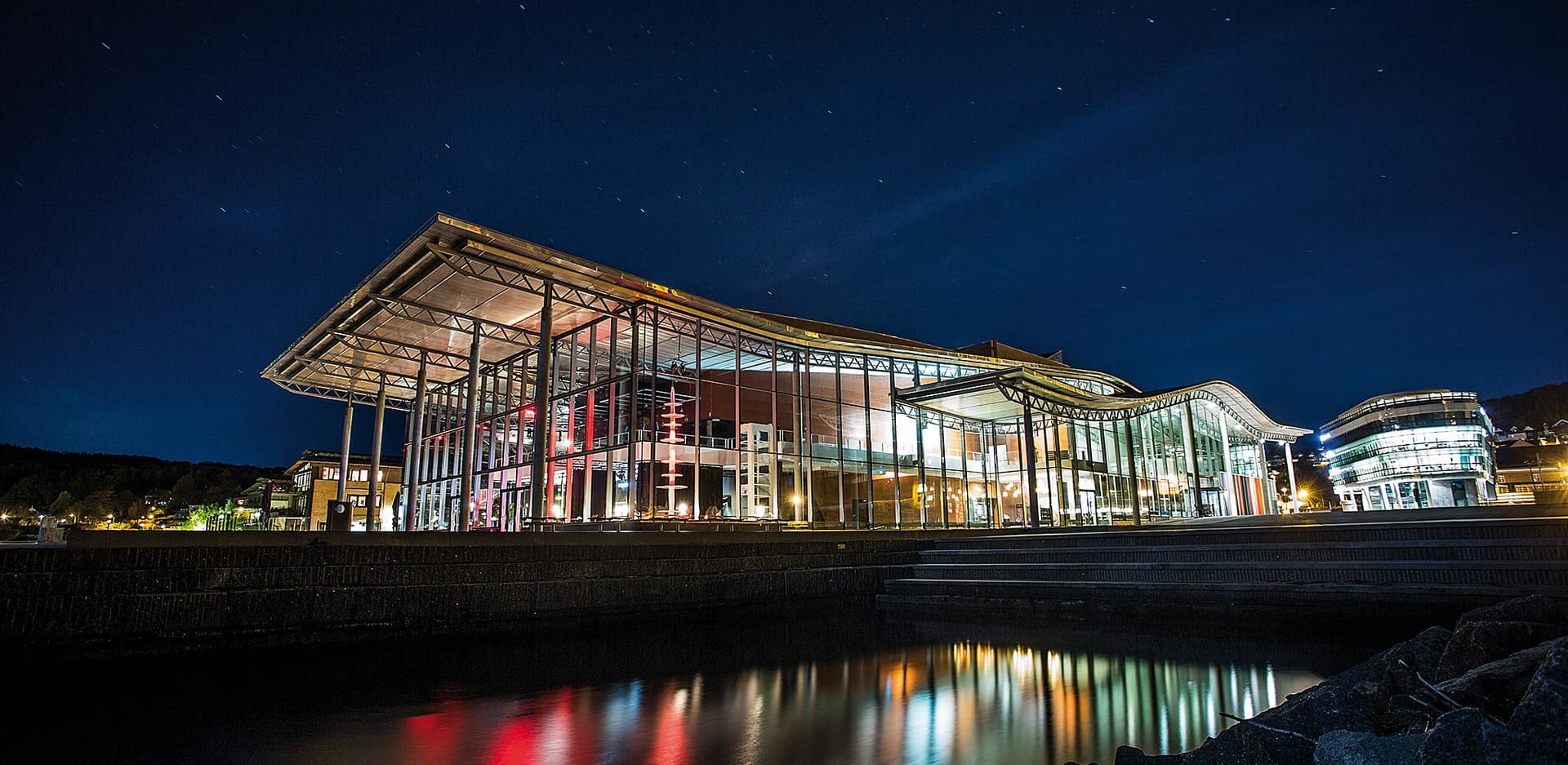 Bølgen Kulturhus bilde 1