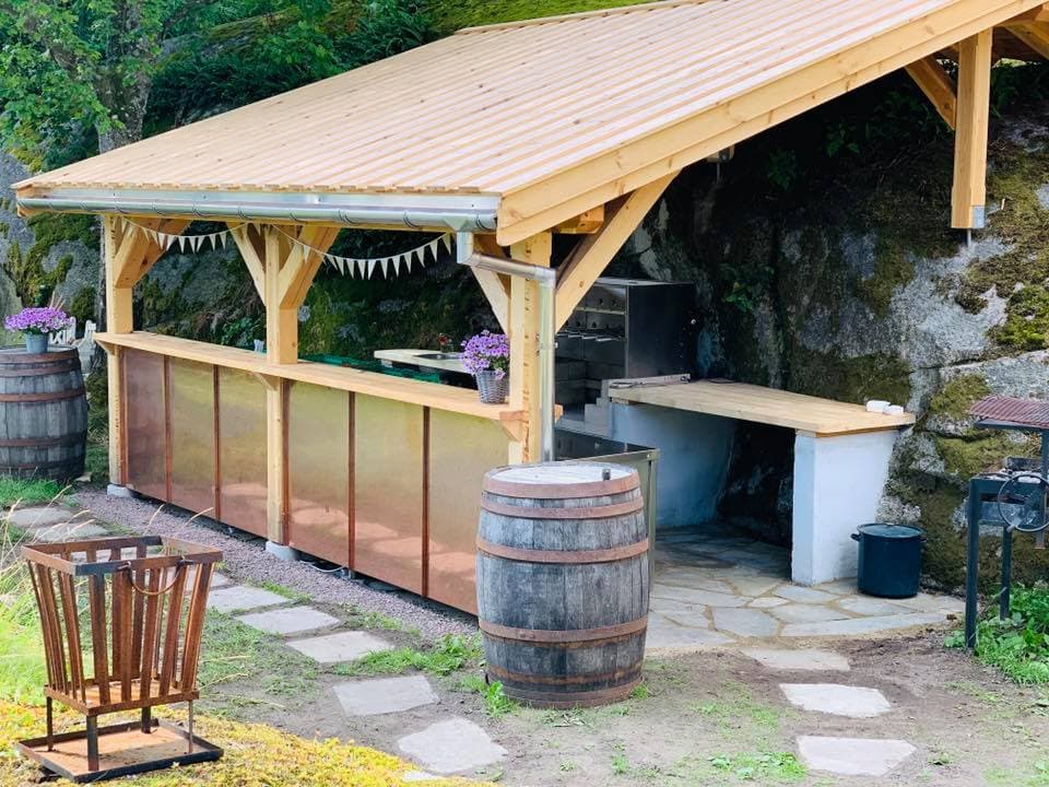 Mellom Rød gård bilde 2