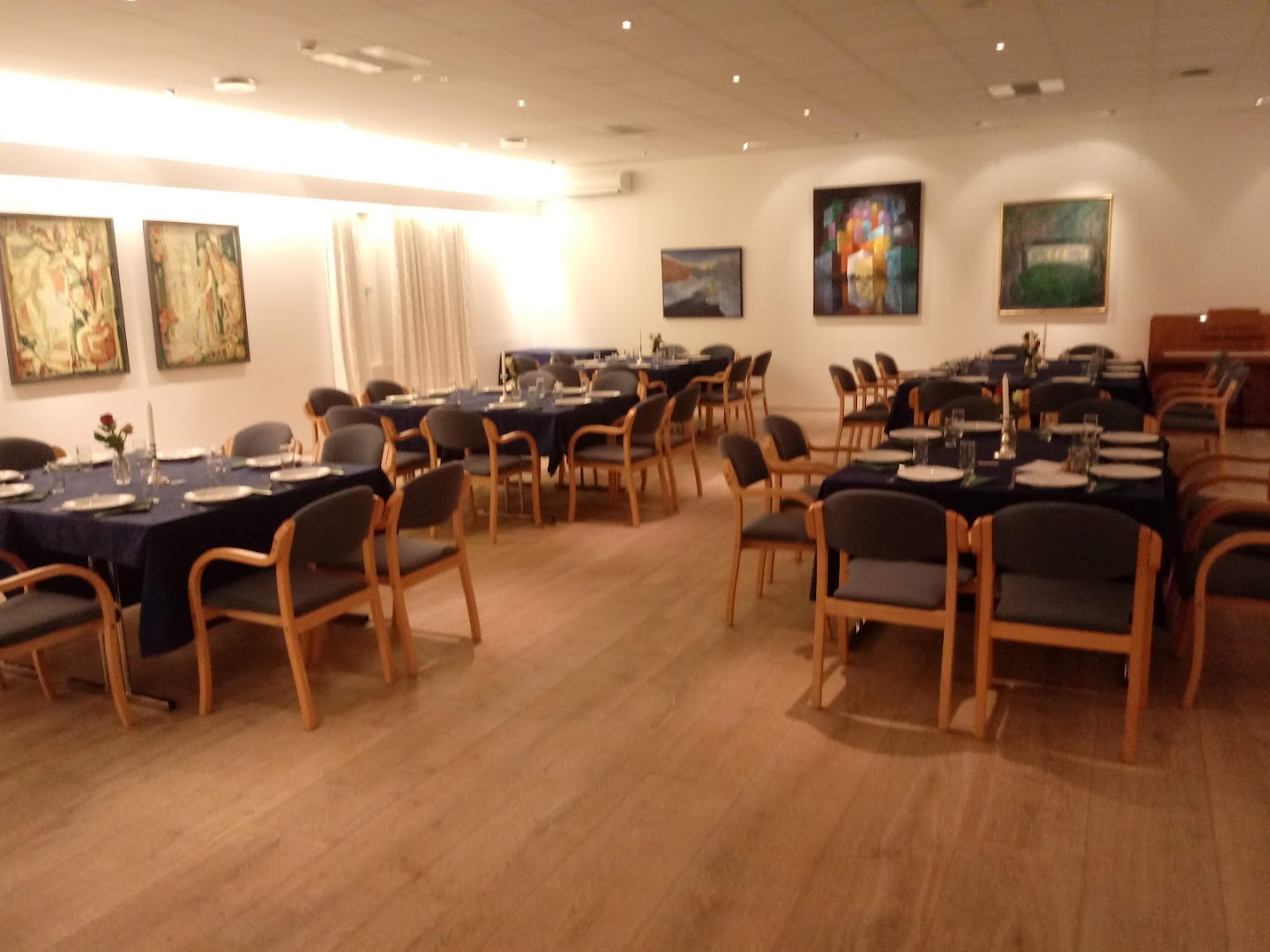 Bilde av Odd Fellow selskapslokaler