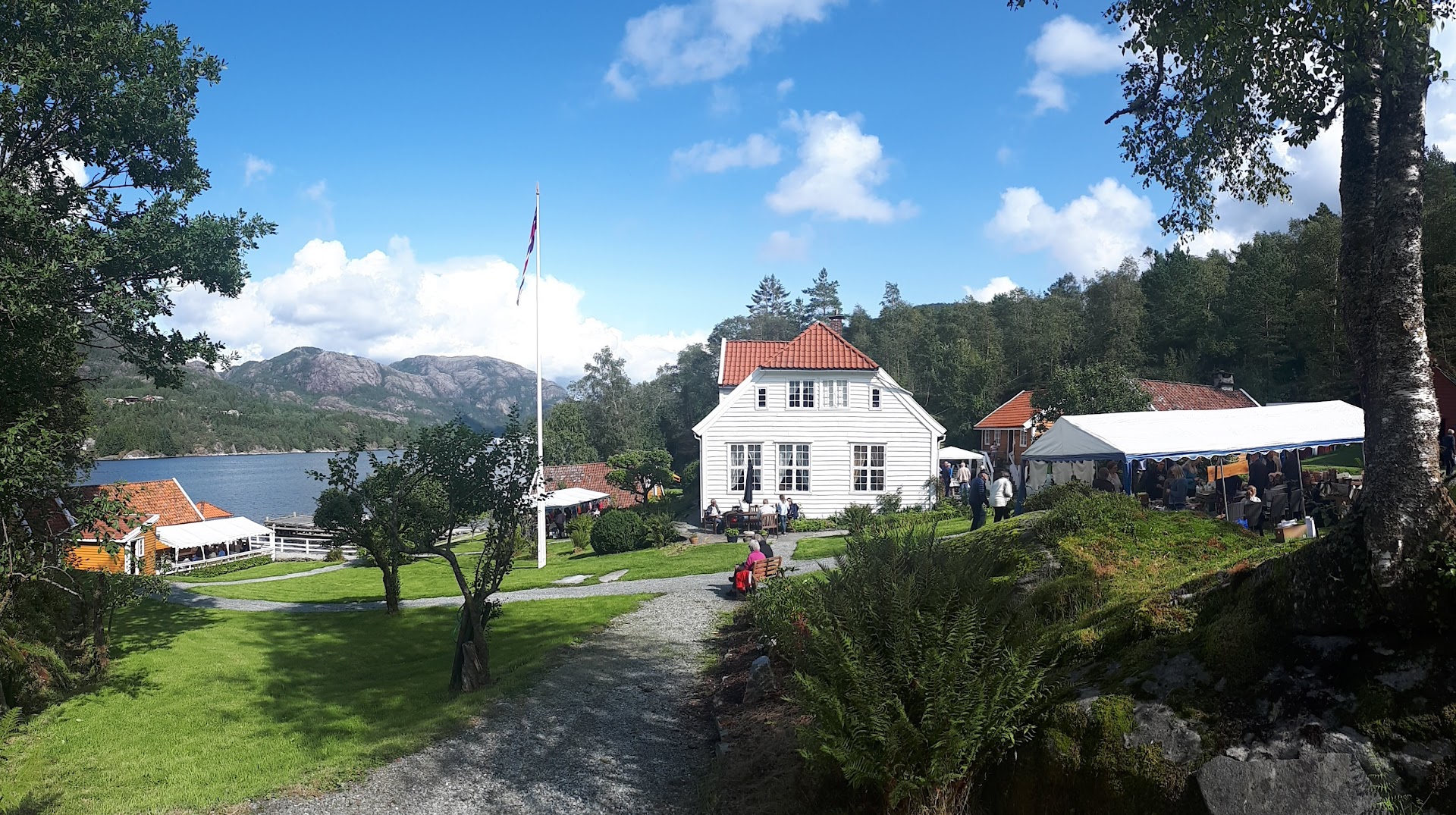 Bilde av Engevik gaard
