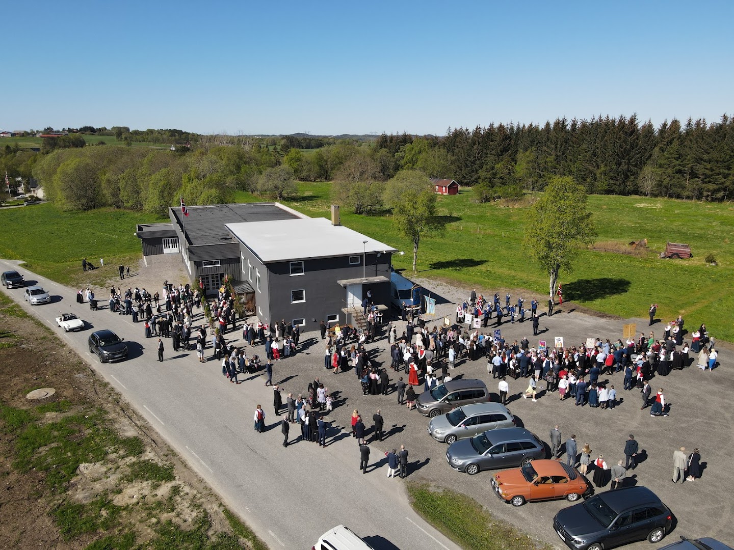 Bilde av Torshall Forsamlingshus