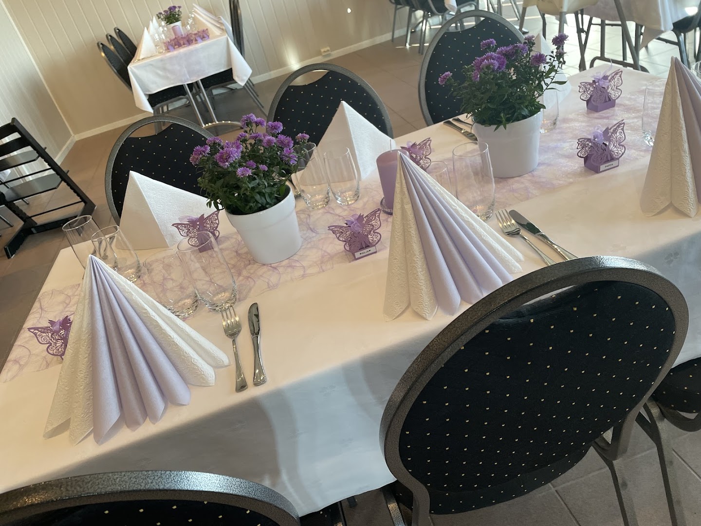 Bilde av Lande Selskapsservice Cathrine Kvamsdal